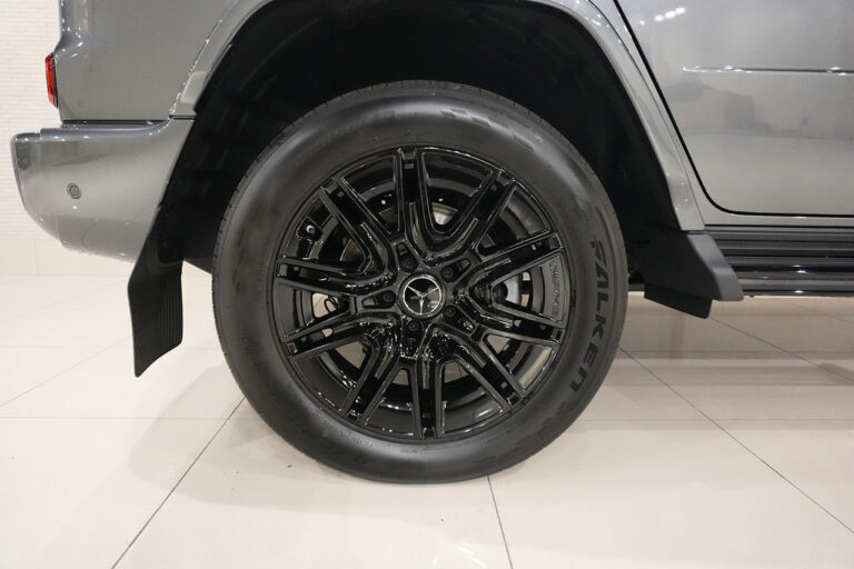 2026年式 メルセデスベンツ G450d AMGライン ナイトPKG MANUAKTURプログラム+ グラファイト MQ4226