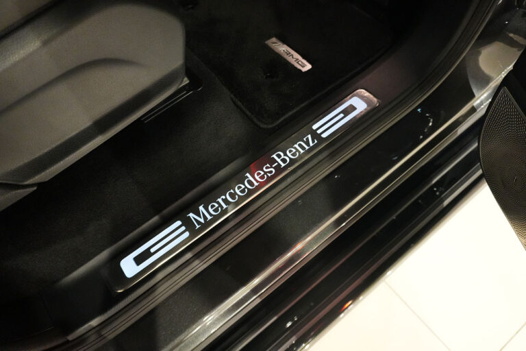 2026年式 メルセデスベンツ G450d AMGライン ナイトPKG MANUAKTURプログラム+ グラファイト MQ4226