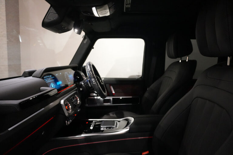 2026年式 メルセデスベンツ G450d AMGライン ナイトPKG MANUAKTURプログラム+ グラファイト MQ4226