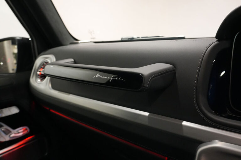 2026年式 メルセデスベンツ G450d AMGライン ナイトPKG MANUAKTURプログラム+ グラファイト MQ4226