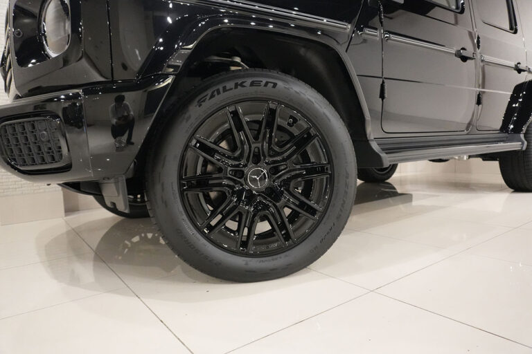 2026年式 メルセデスベンツ G450d 左ハンドル AMGライン ナイトPKG MANUFAKTURプログラム+ オブシディアンブラック MQ4229