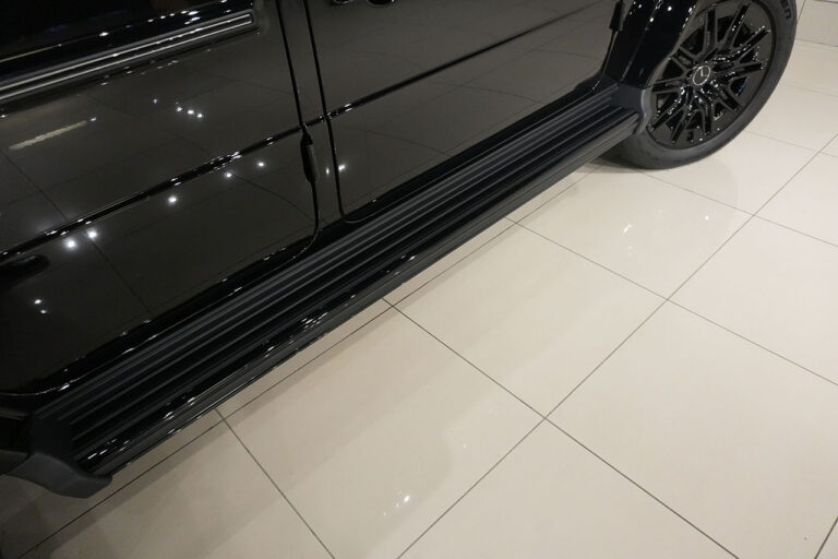 2026年式 メルセデスベンツ G450d 左ハンドル AMGライン ナイトPKG MANUFAKTURプログラム+ オブシディアンブラック MQ4229