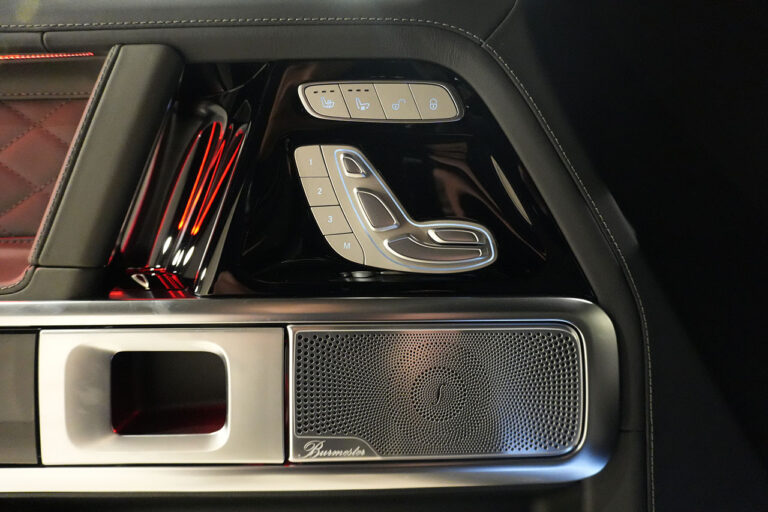 2026年式 メルセデスベンツ G450d 左ハンドル AMGライン ナイトPKG MANUFAKTURプログラム+ オブシディアンブラック MQ4229