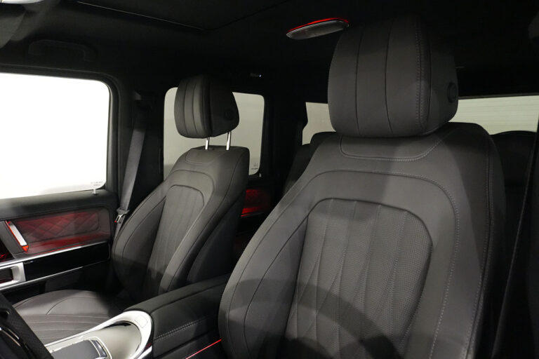 2026年式 メルセデスベンツ G450d 左ハンドル AMGライン ナイトPKG MANUFAKTURプログラム+ オブシディアンブラック MQ4229