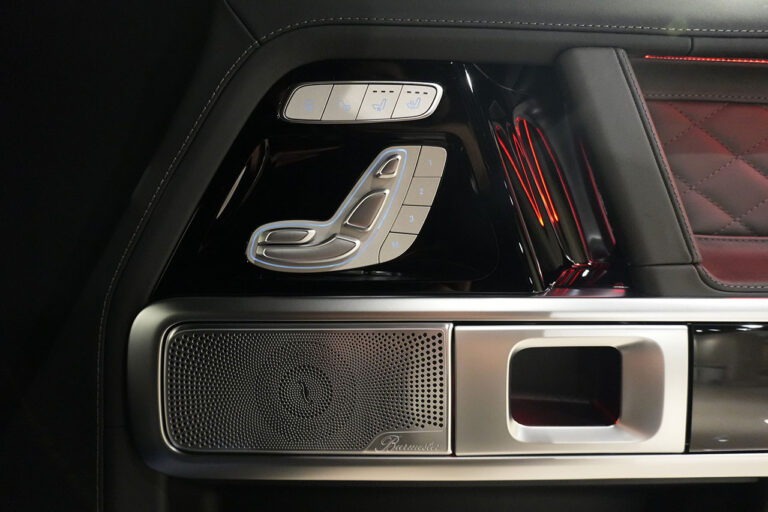 2026年式 メルセデスベンツ G450d 左ハンドル AMGライン ナイトPKG MANUFAKTURプログラム+ オブシディアンブラック MQ4229