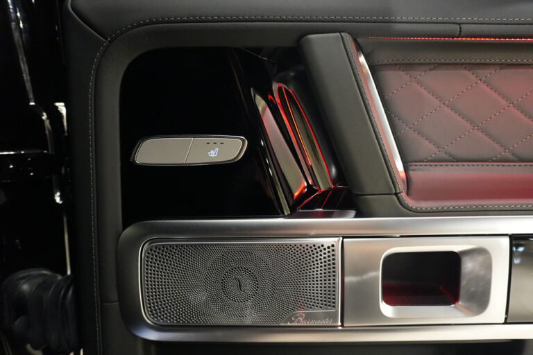 2026年式 メルセデスベンツ G450d 左ハンドル AMGライン ナイトPKG MANUFAKTURプログラム+ オブシディアンブラック MQ4229