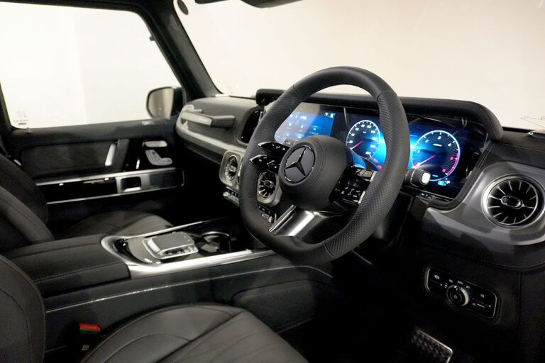 2026年式 メルセデスベンツ G450d AMGライン ナイトPKG MANUFAKTURプログラム+ オブシディアンブラック MQ4292