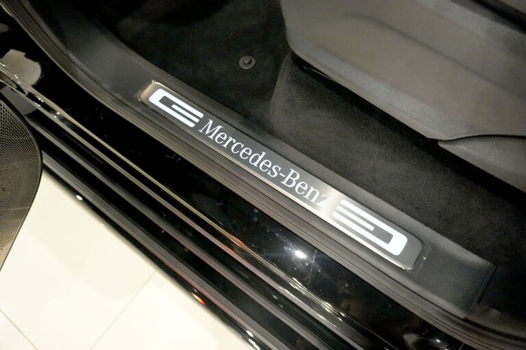 2026年式 メルセデスベンツ G450d AMGライン ナイトPKG MANUFAKTURプログラム+ オブシディアンブラック MQ4292