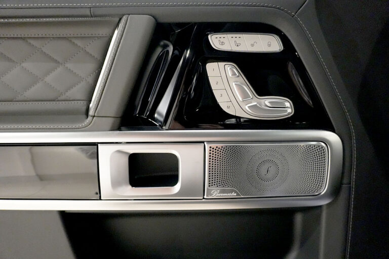 2026年式 メルセデスベンツ G450d AMGライン ナイトPKG MANUFAKTURプログラム+ オブシディアンブラック MQ4292