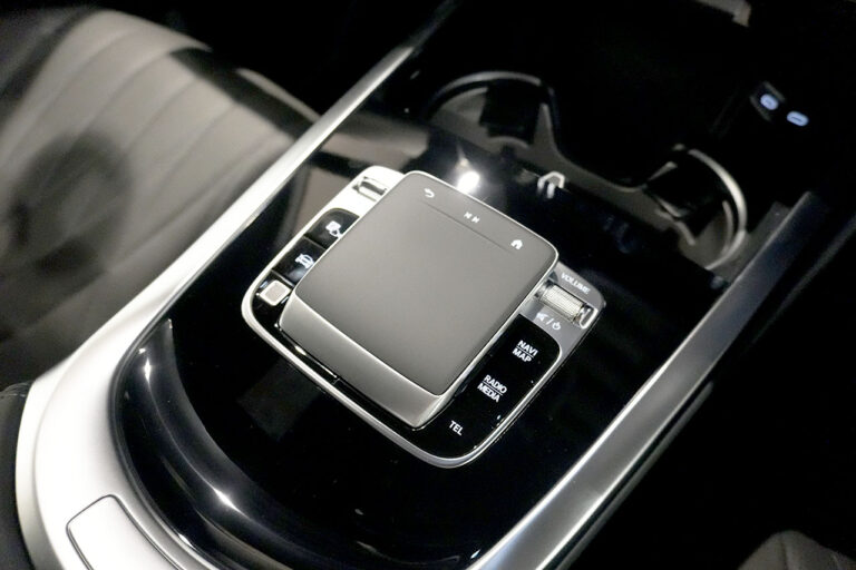 2026年式 メルセデスベンツ G450d AMGライン ナイトPKG MANUFAKTURプログラム+ オブシディアンブラック MQ4292