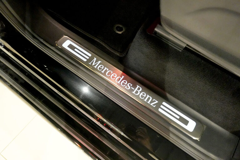 2023年式 メルセデスベンツ G400d ダークブラック Gmanufakturプログラム AMGライン オブシディアンブラック MQ4301