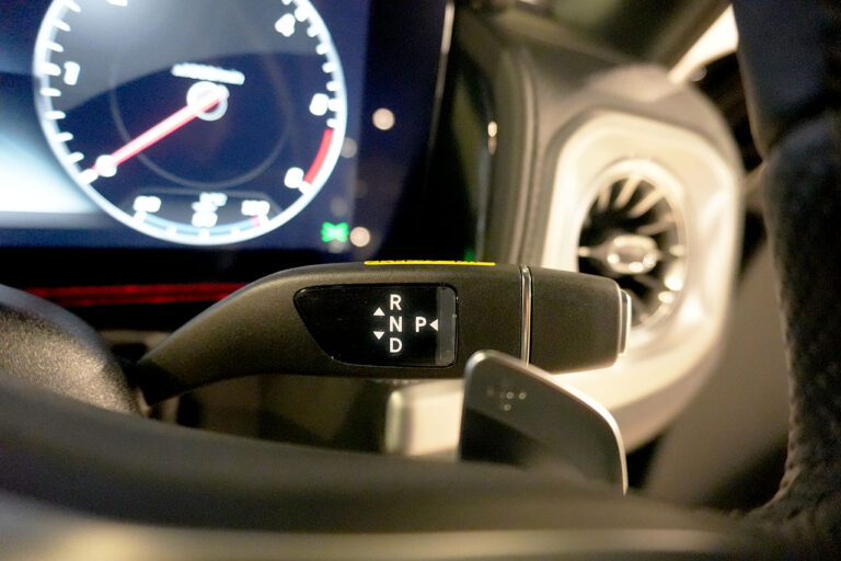 2023年式 メルセデスベンツ G400d ダークブラック Gmanufakturプログラム AMGライン オブシディアンブラック MQ4301