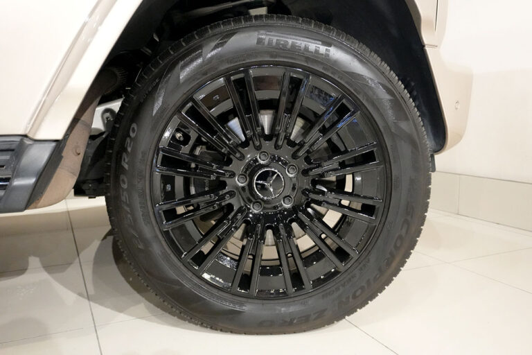 2023年式 メルセデスベンツ G400d AMGライン ラグジュアリーPKG トラバーチンベージュ MQ4310