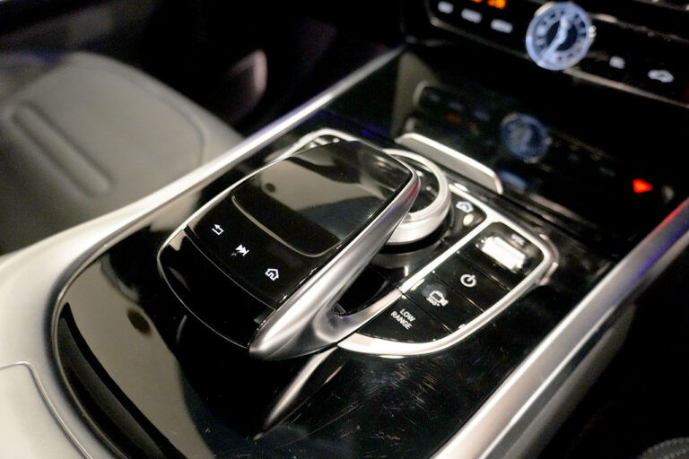 2023年式 メルセデスベンツ G400d AMGライン ラグジュアリーPKG トラバーチンベージュ MQ4310
