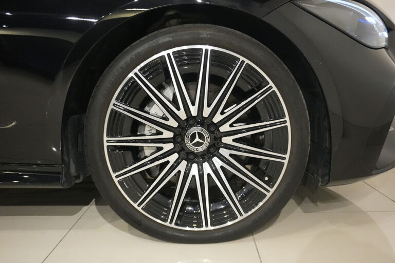 2024年式 メルセデスベンツ CLE200 スポーツカブリオレ オブシディアンブラック MQ4315