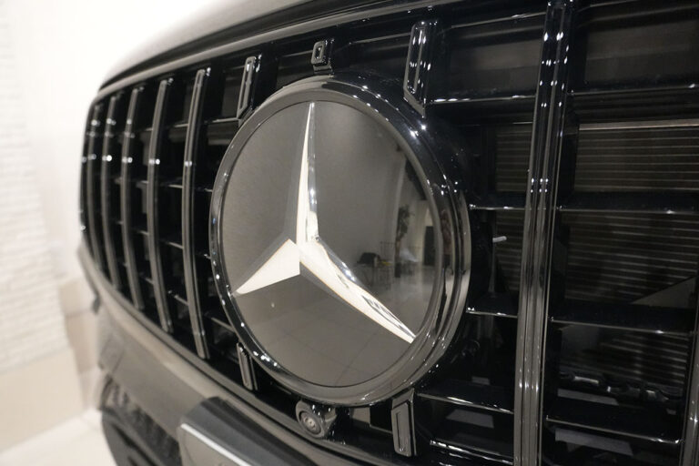 2025年式 メルセデスベンツ GLC220d 4MATIC クーペ AMGライン オブシディアンブラック MQ4317