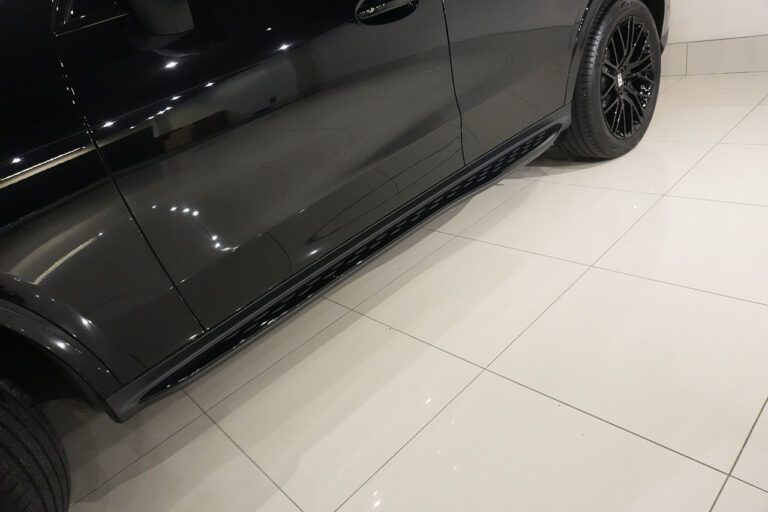 2025年式 メルセデスベンツ GLC220d 4MATIC クーペ AMGライン オブシディアンブラック MQ4317