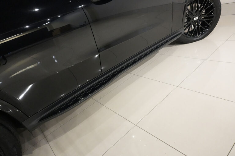 2025年式 メルセデスベンツ GLC220d 4MATIC クーペ AMGライン オブシディアンブラック MQ4317
