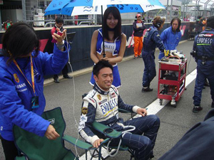 SUPER GT 横溝選手